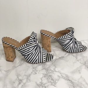 [Like New] Heels with bow details